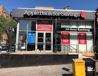 Apple Bank 04