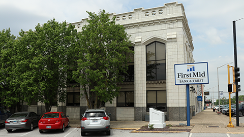First Mid Bank & Trust Mt. Carmel 01