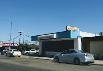 Sam's Auto Sales 03