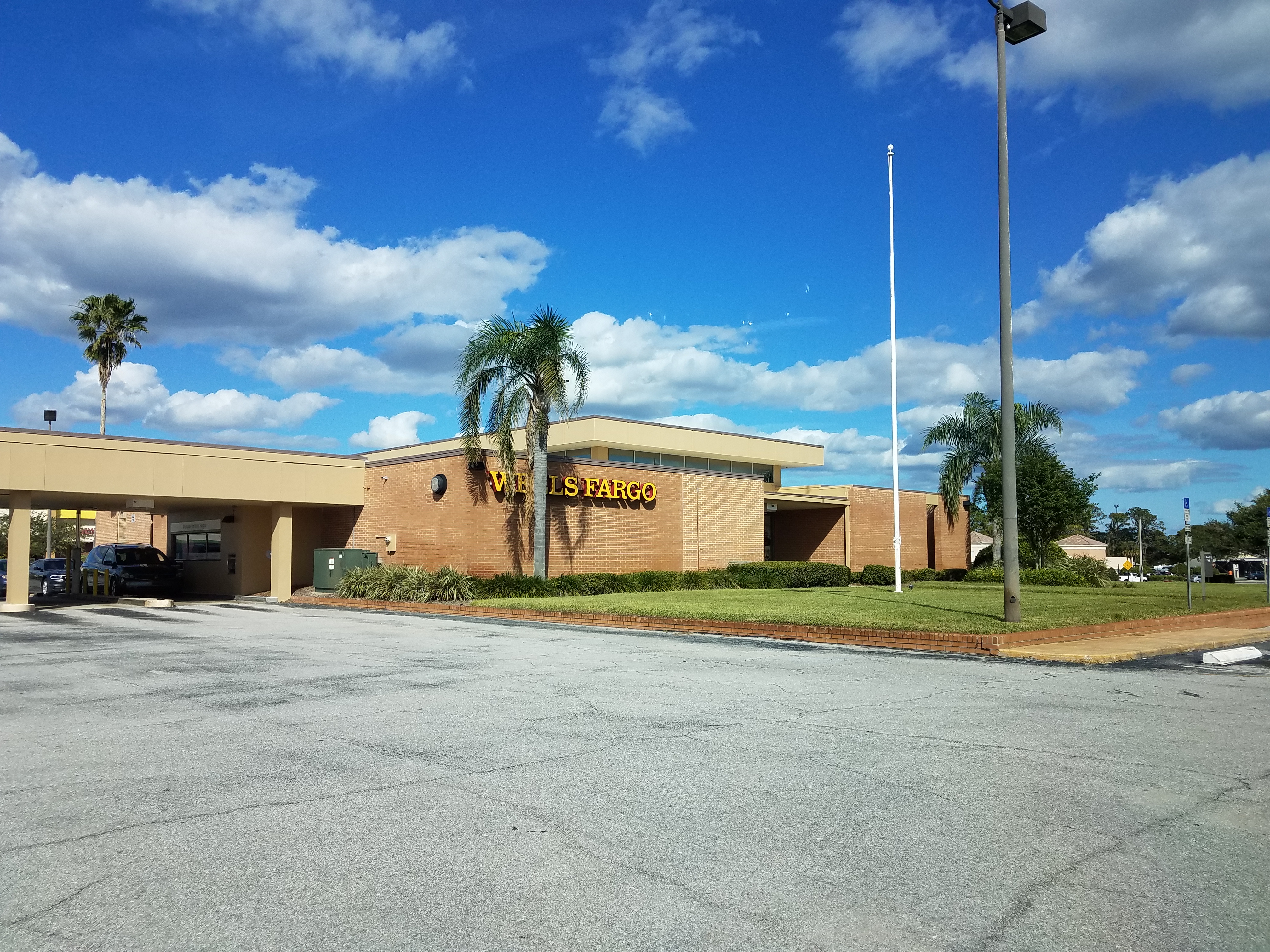 Wells Fargo Bank 01