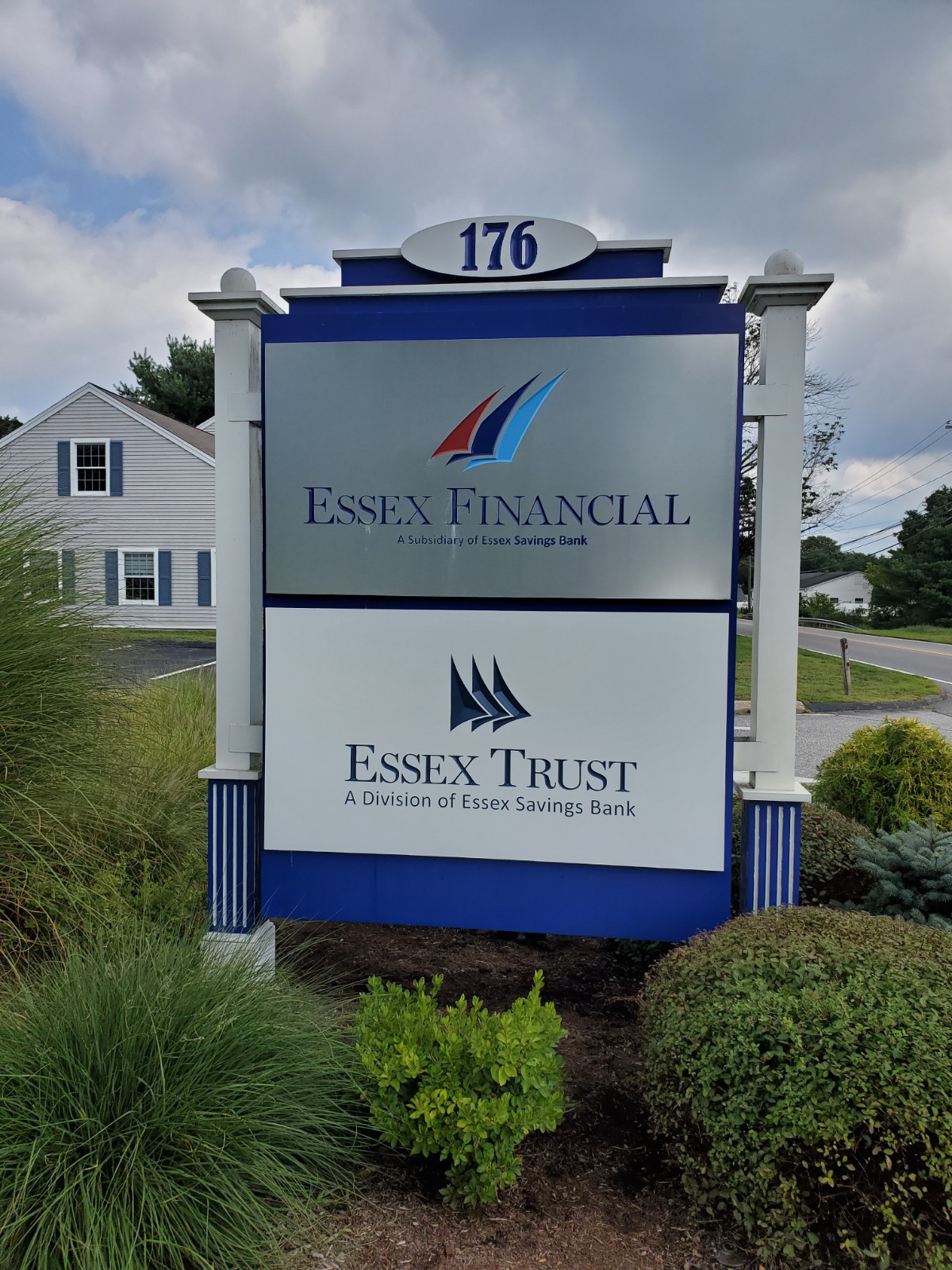 Essex Trust 01