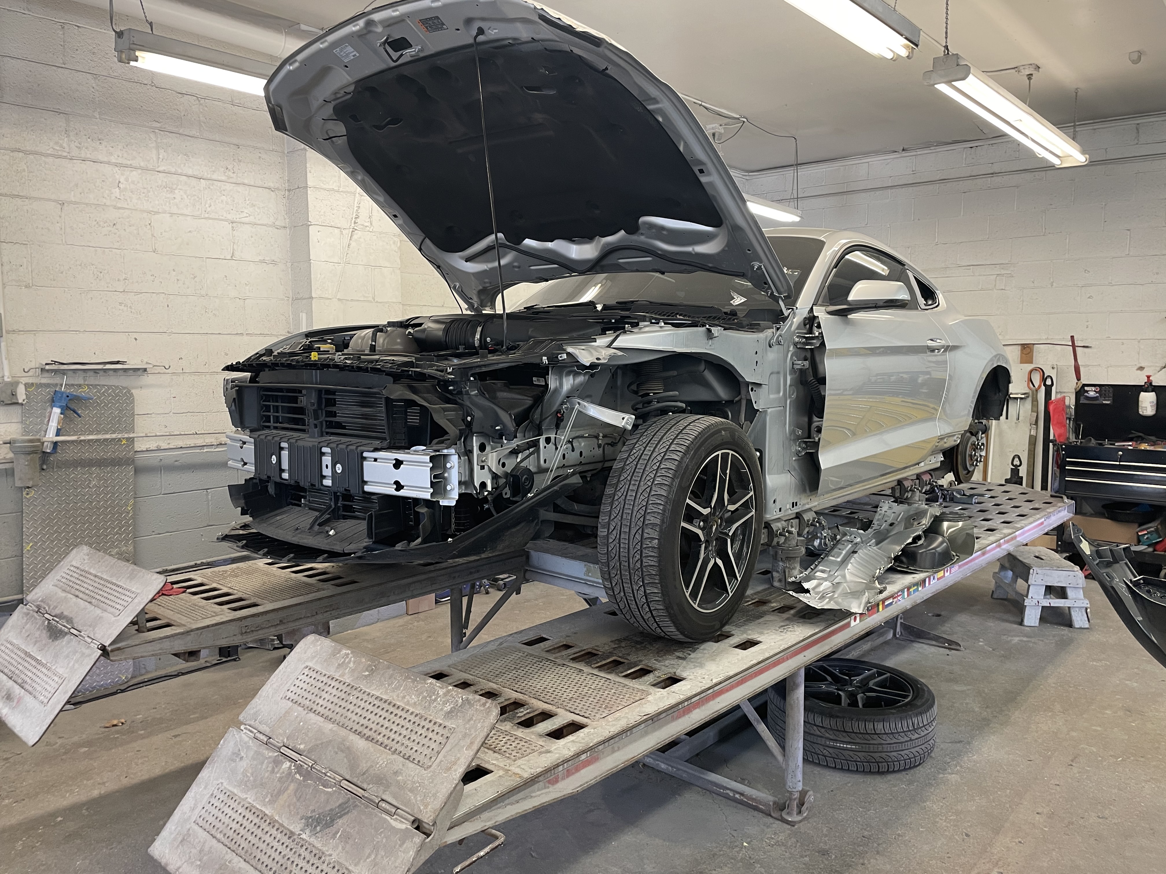 Valeri Auto Body Inc 01