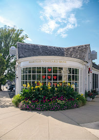 Martha's Vineyard Bank 01
