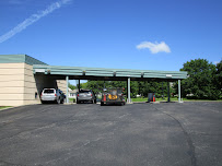 UMB Bank (with drive-thru services) 03