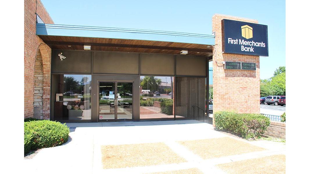 First Merchants Bank 01