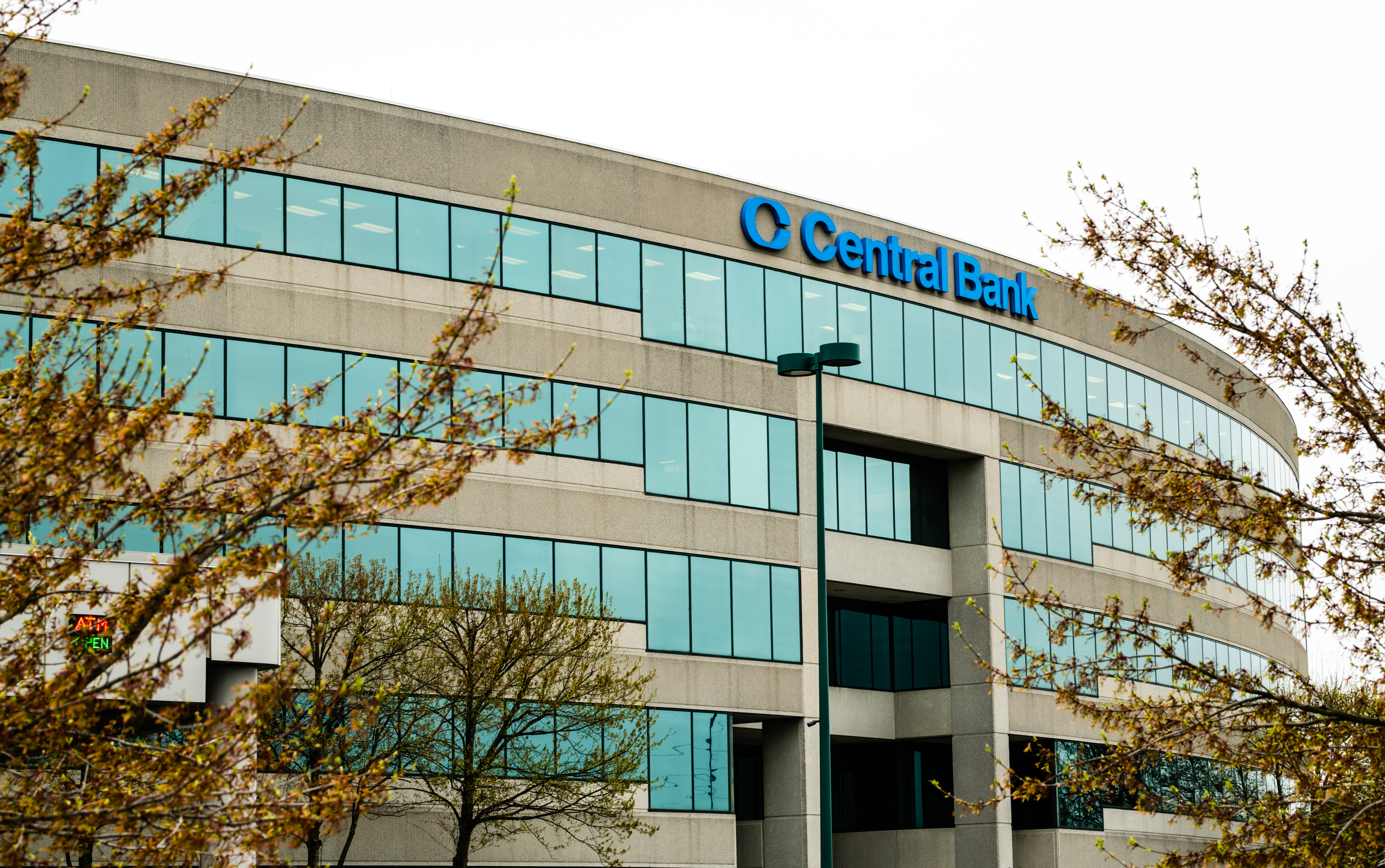 Central Bank & Trust Co. 01