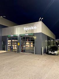 Sheehy Nissan of White Marsh Service & Parts Department 02