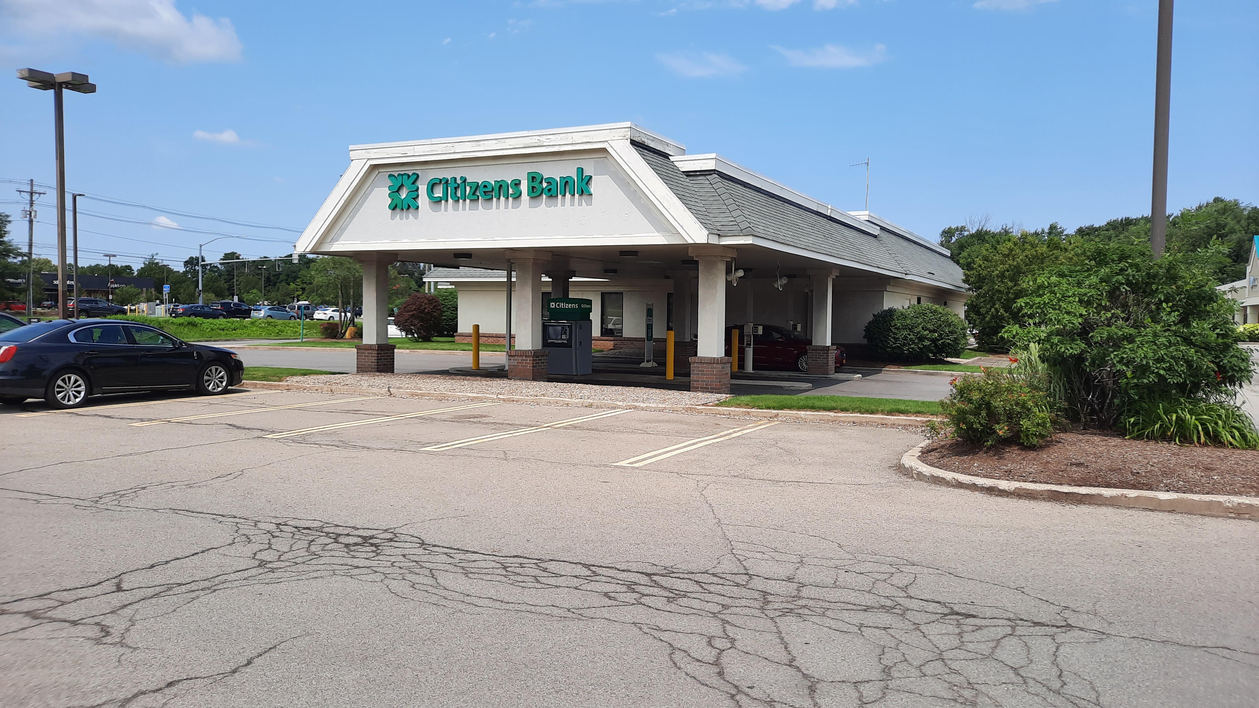 Citizens Bank Supermarket Branch 01