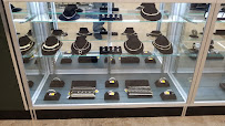 Famous Pawnbrokers 02