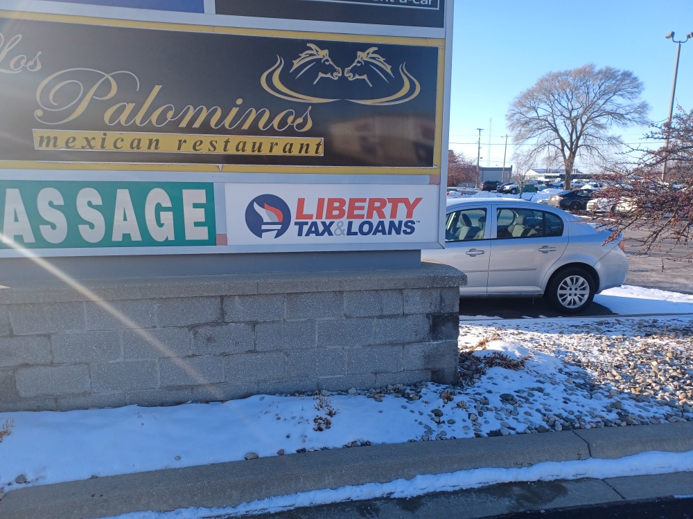 Liberty Tax & Loans 01