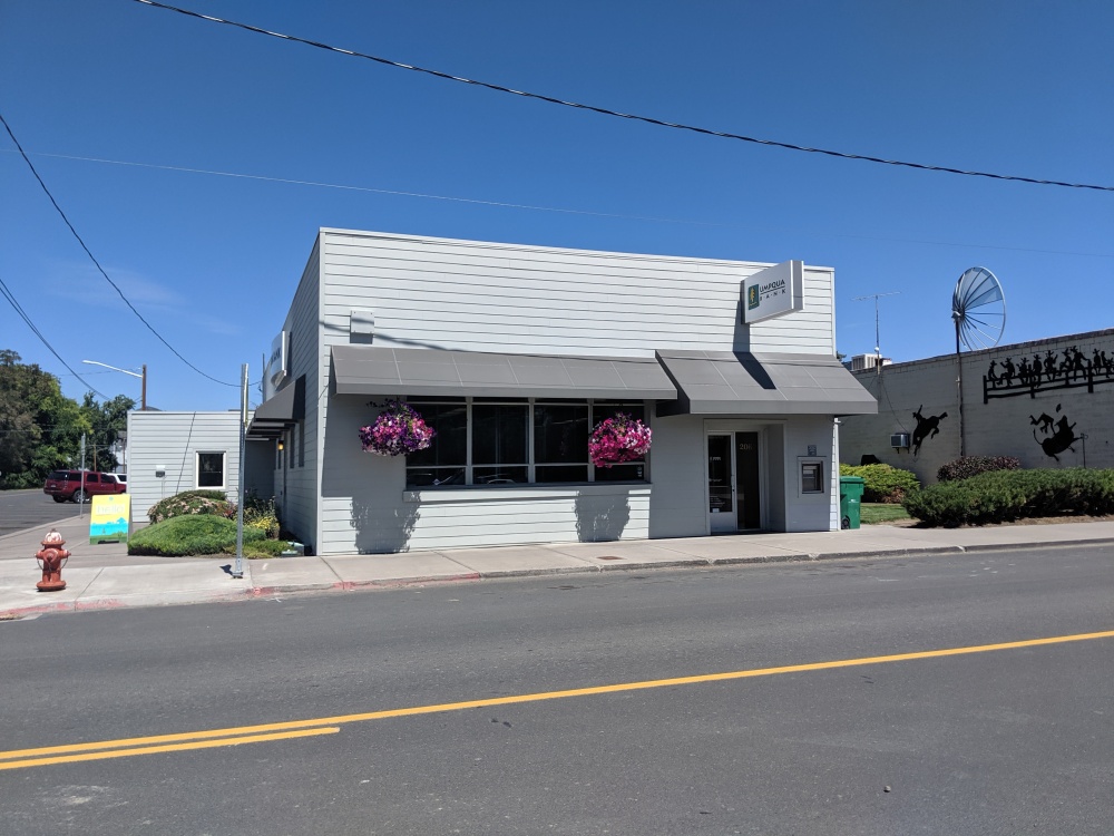 Umpqua Bank 01