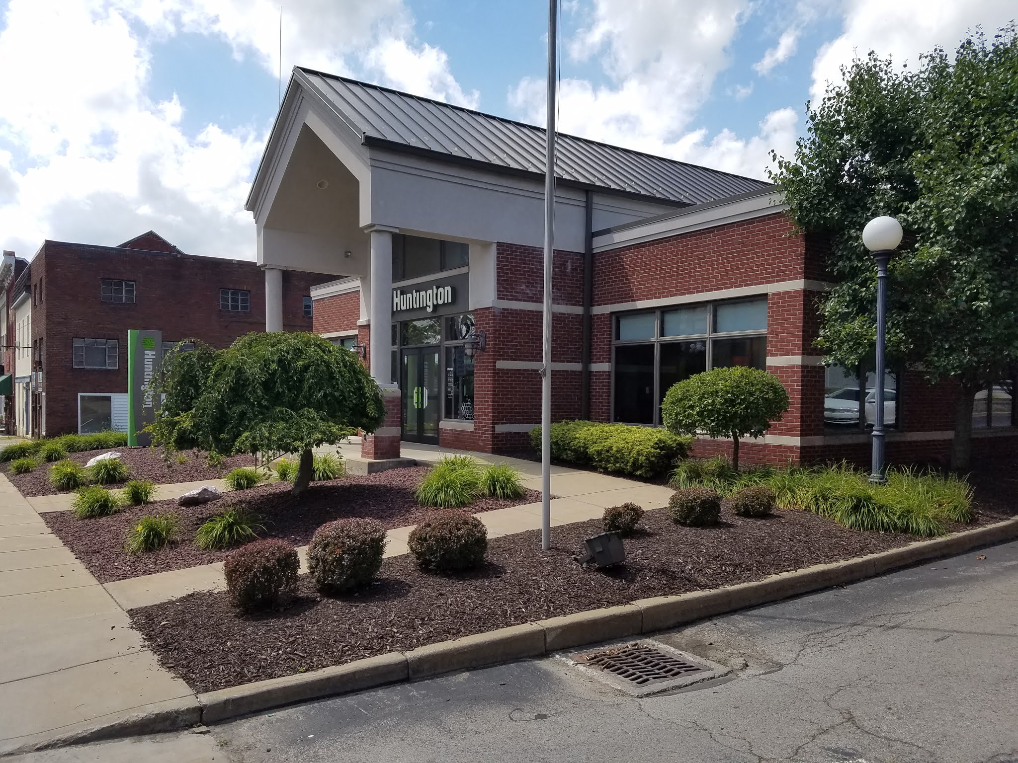 Huntington Bank 01