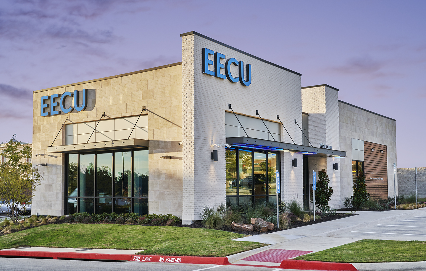 EECU Credit Union 01