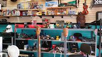 DHS Pawn Buy and Sell 03