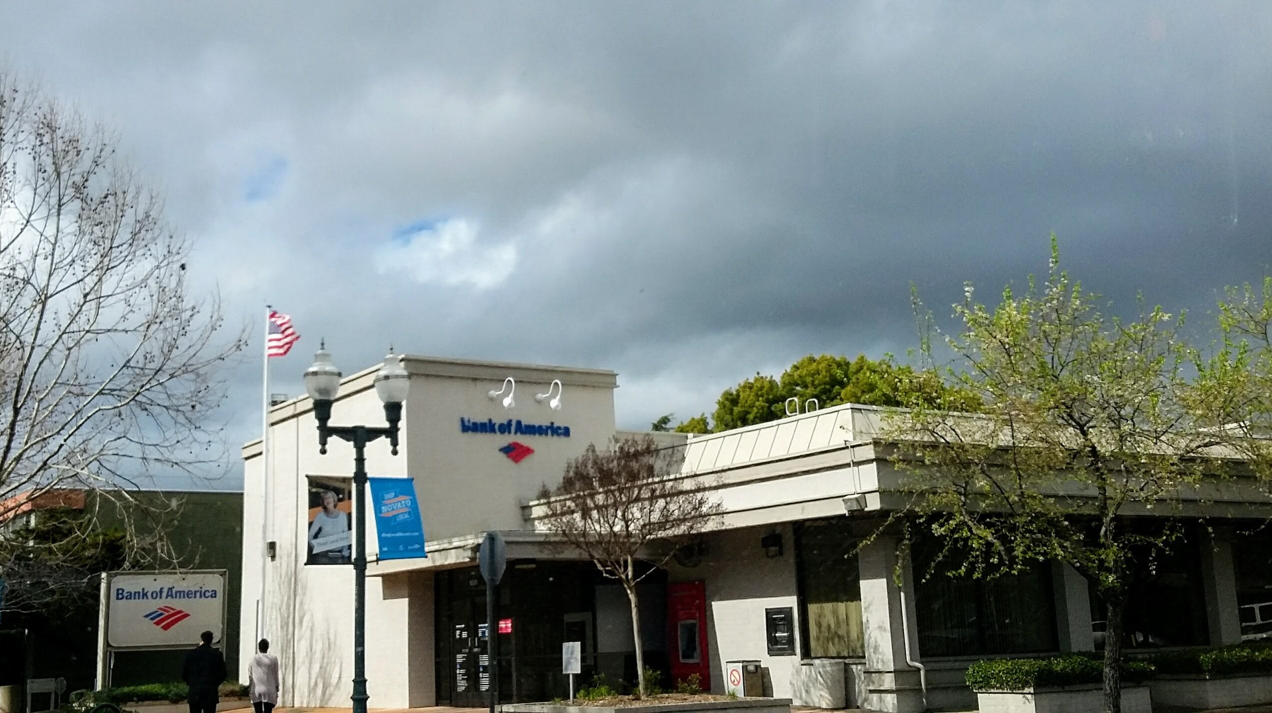 Bank of America (with Drive-thru ATM) 01