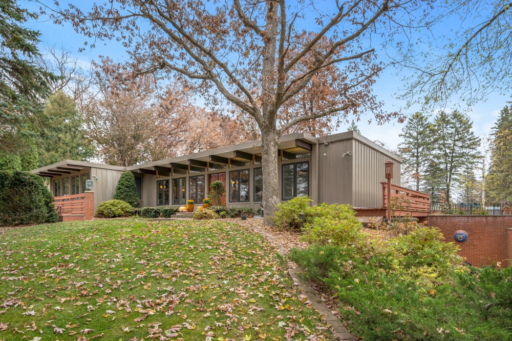 Matt Bartholomew | Coldwell Banker Realty 01