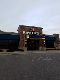 Bank of the West 02
