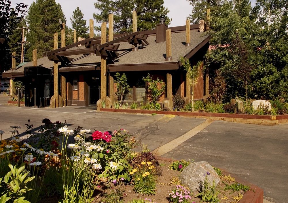 Plumas Bank 01