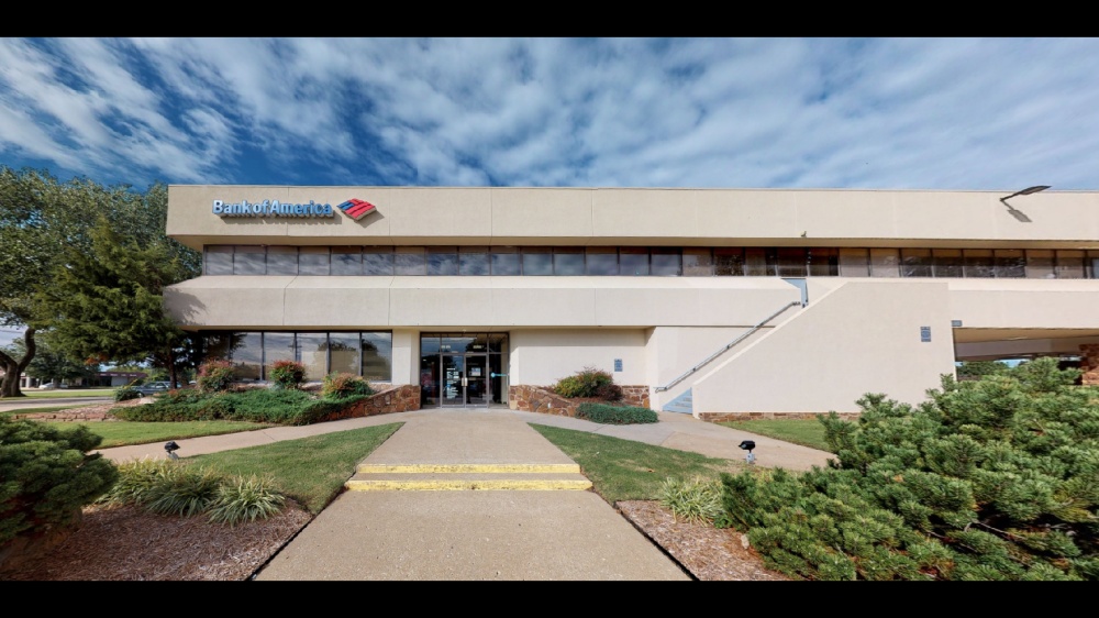 Bank of America (with Drive-thru services) 01
