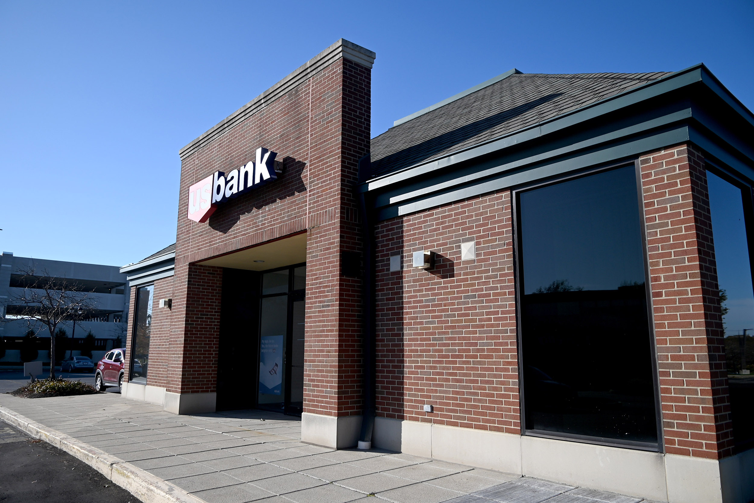 U.S. Bank Branch 01