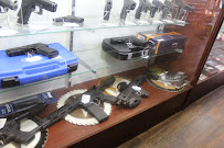 Black's Pawn Shop 04