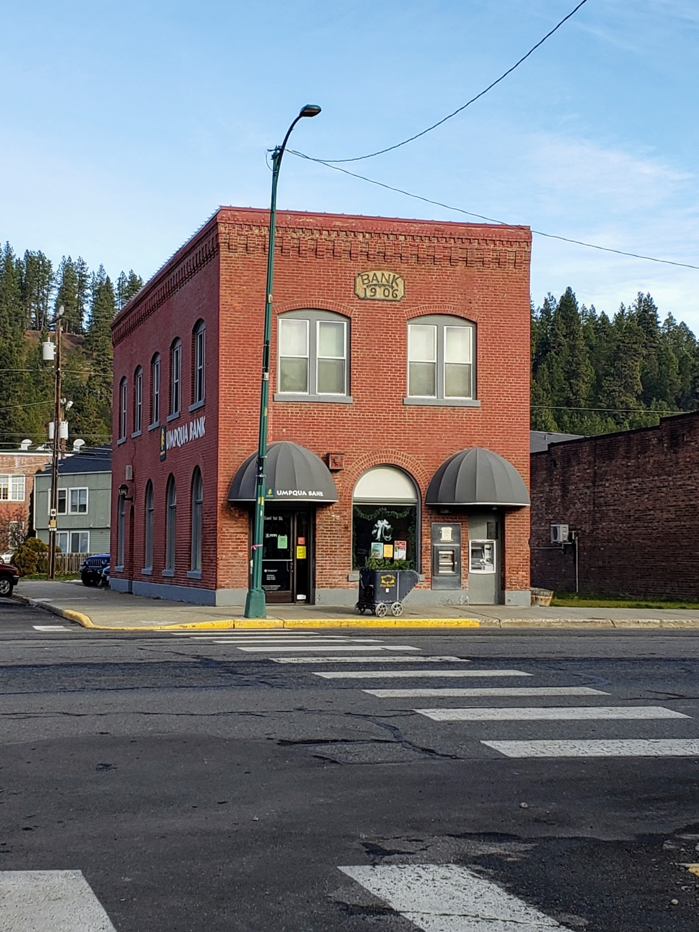 Umpqua Bank 01