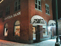 Umpqua Bank 02