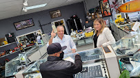 King Cash Pawn Shop 03