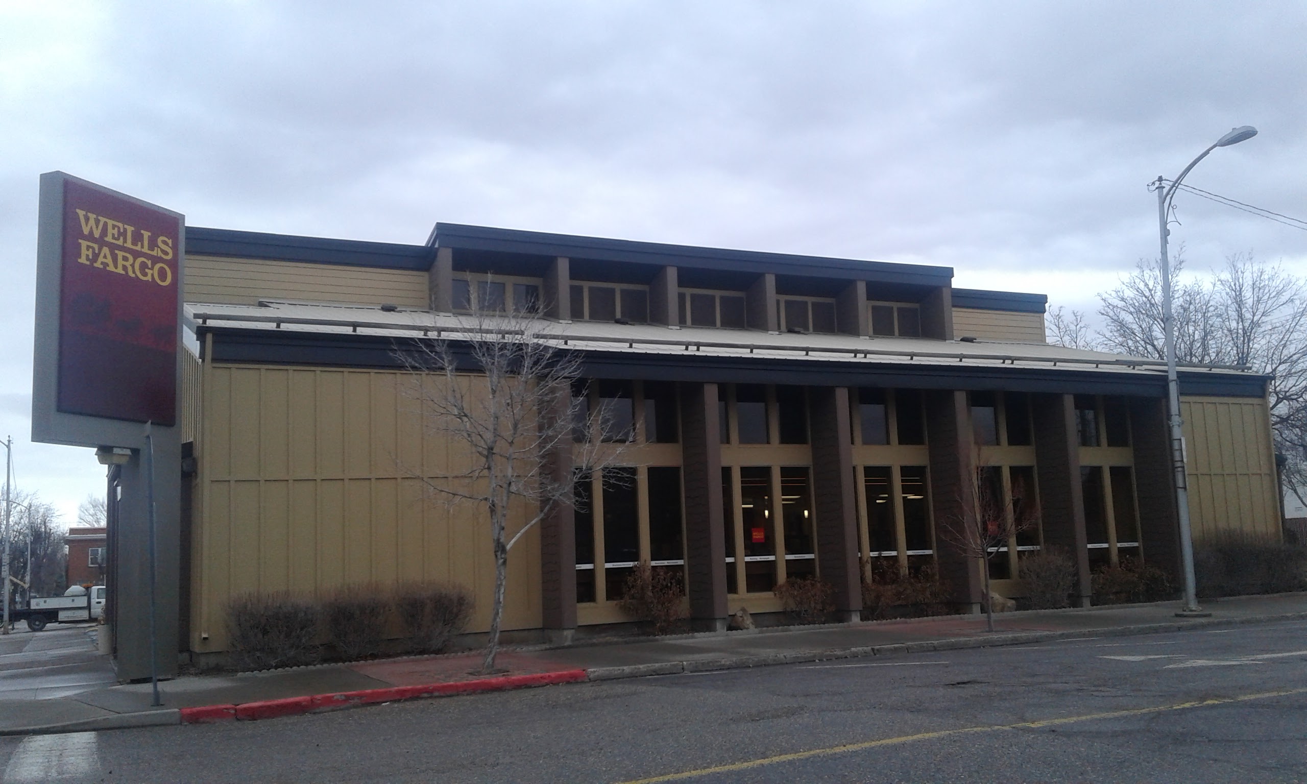Wells Fargo Bank 01