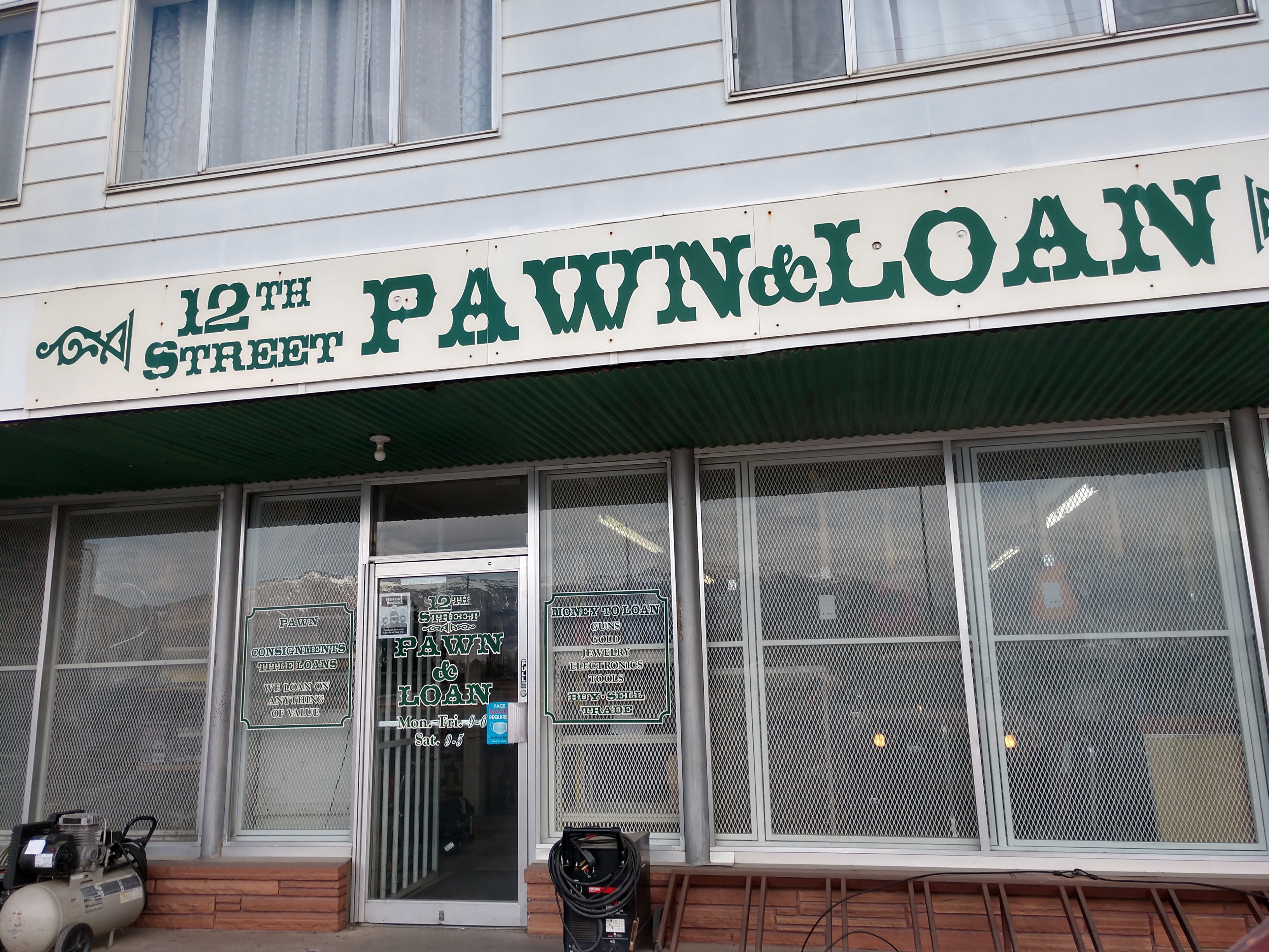 12th Street Pawn & Loan 01