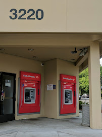 Bank of America (with Drive-thru services) 03