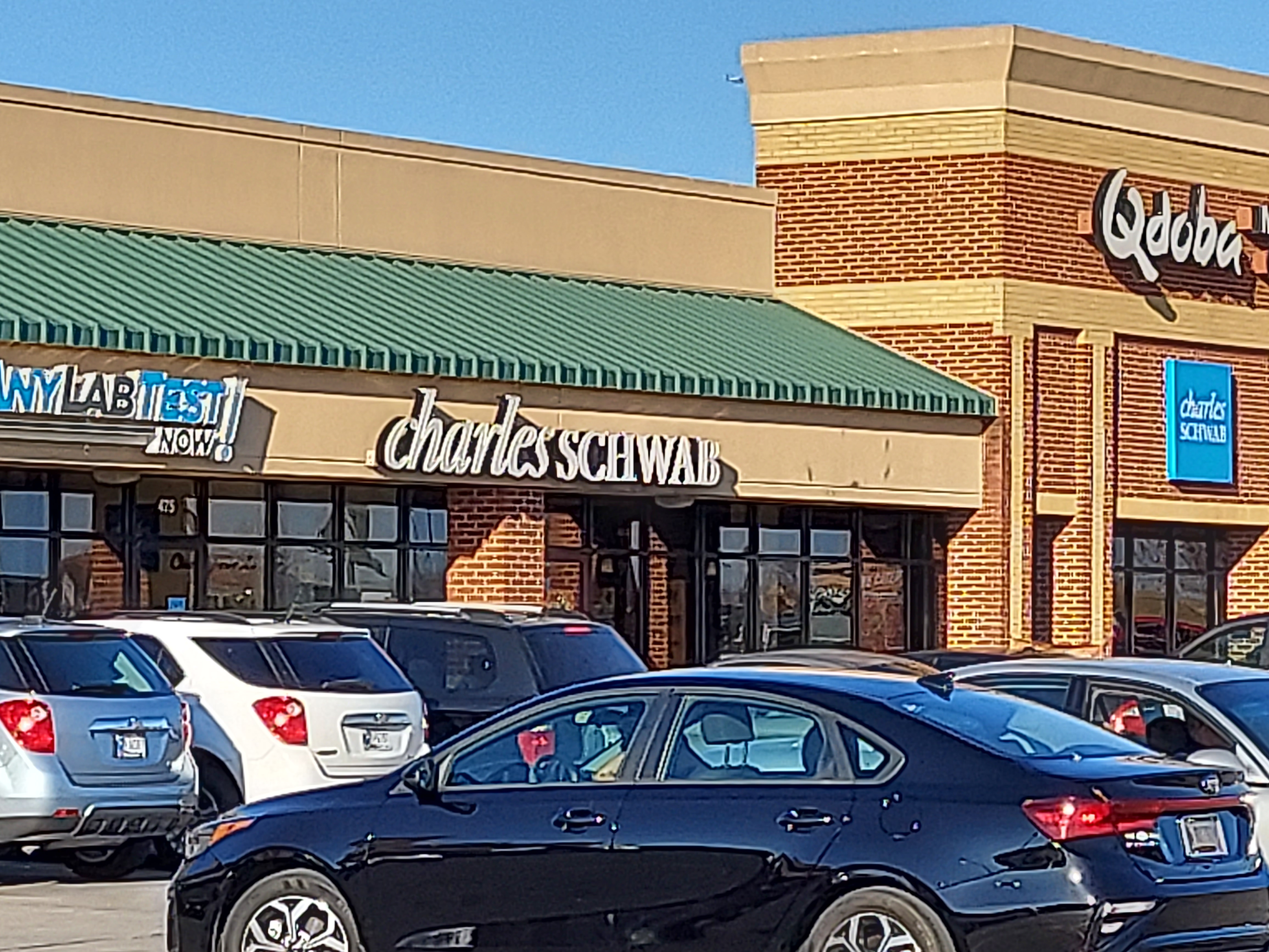 Charles Schwab 01