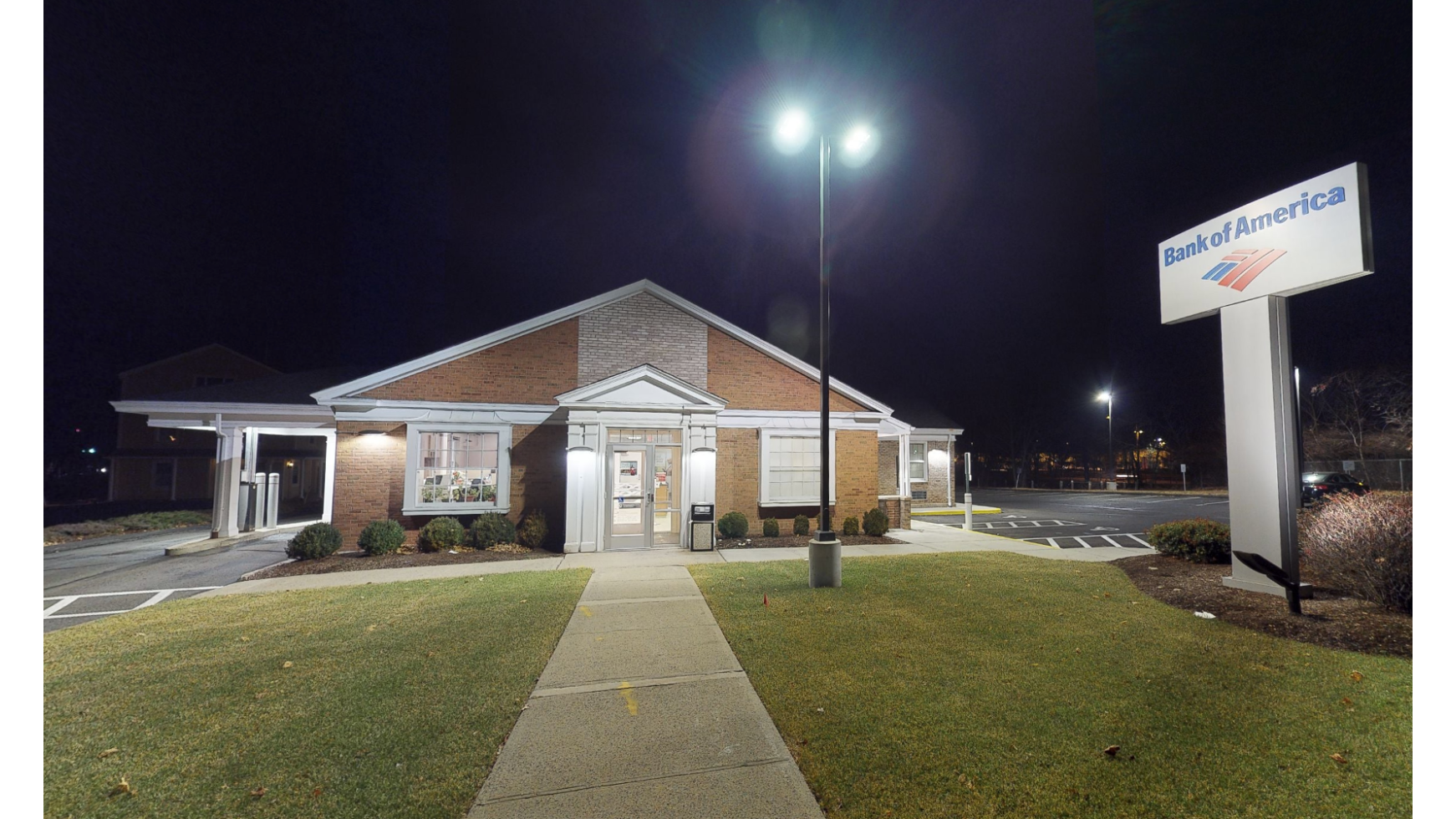 Bank of America (with Drive-thru services) 01