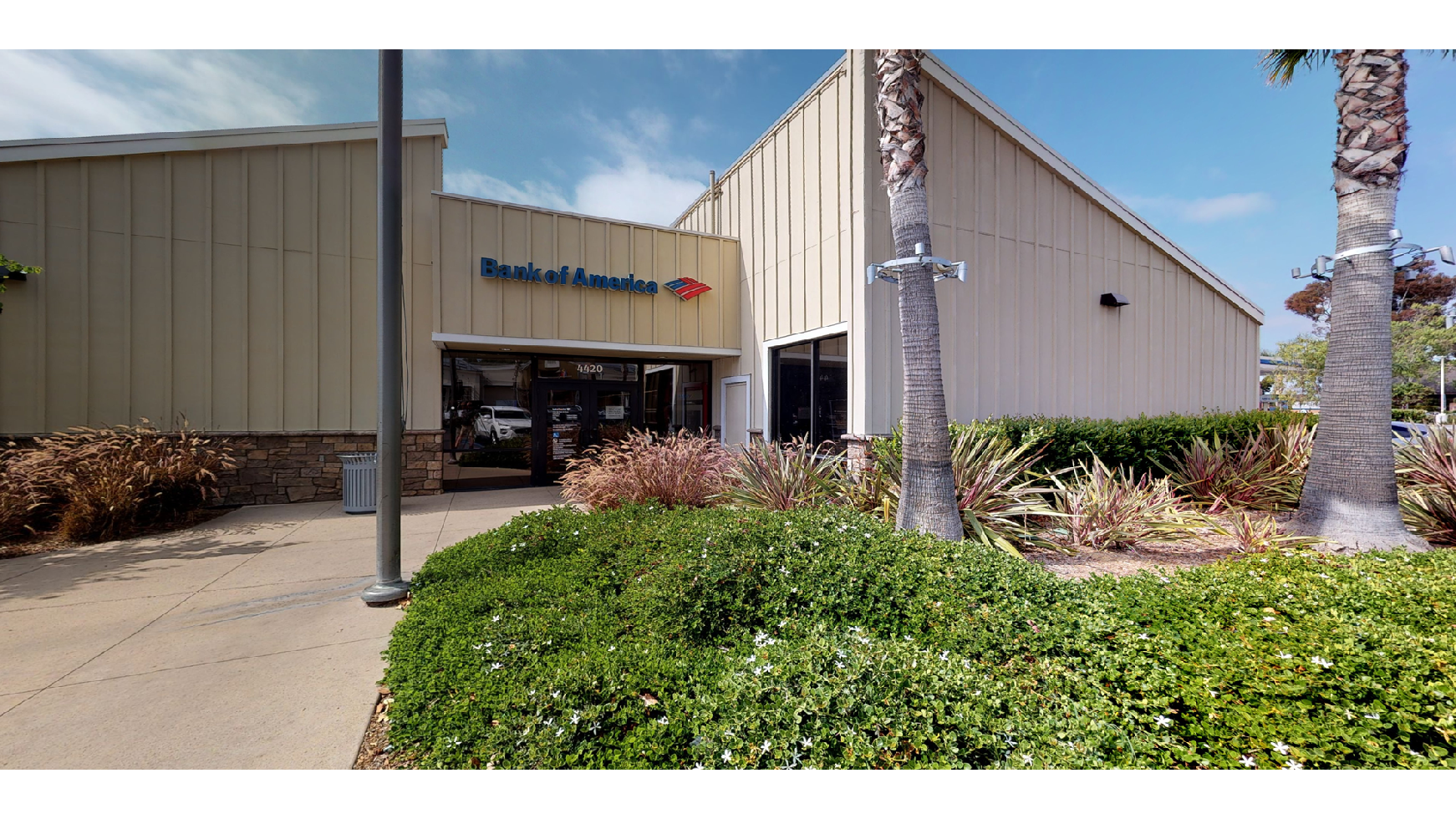 Bank of America (with Drive-thru ATM) 01