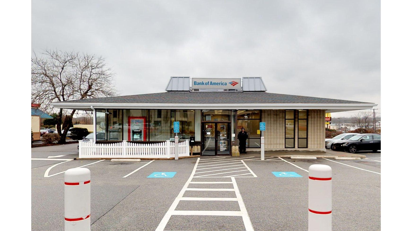 Bank of America (with Drive-thru ATM) 01