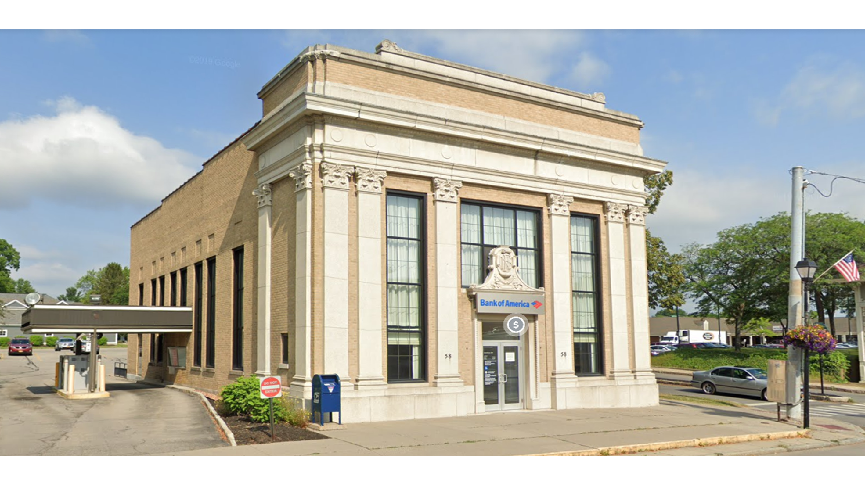 Bank of America (with Drive-thru ATM) 01