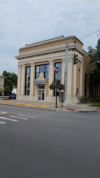 Bank of America (with Drive-thru ATM) 02