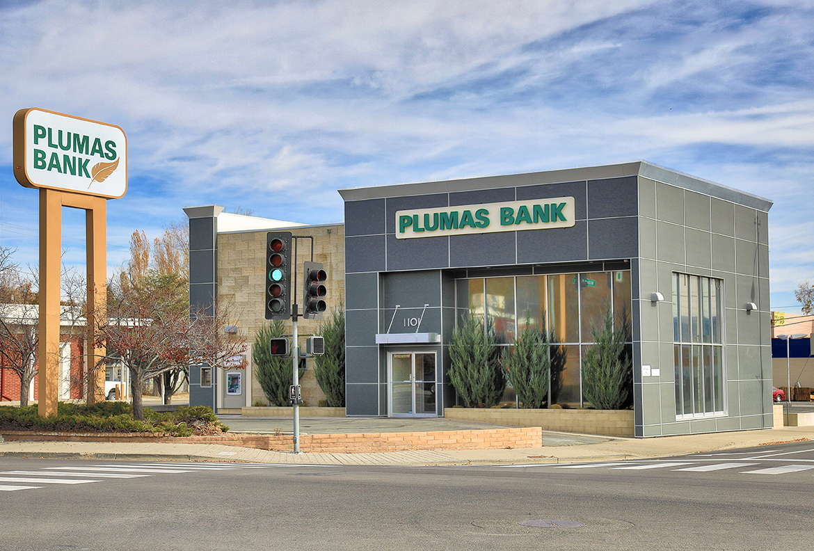 Plumas Bank 01