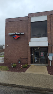 Bank of America (with Drive-thru ATM) 04