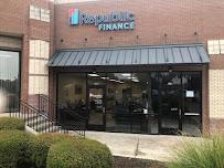 Republic Finance 04