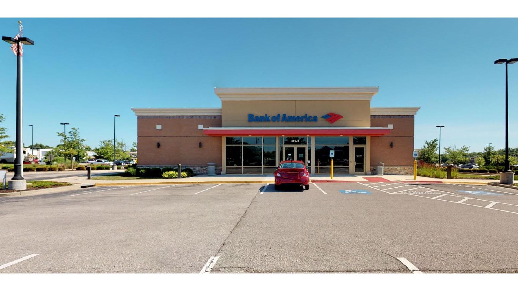 Bank of America (with Drive-thru ATM) 01