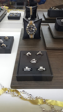 Dan's Discount Jewelry and Pawn 04