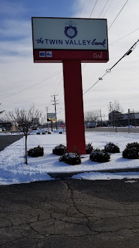 Twin Valley Bank 04