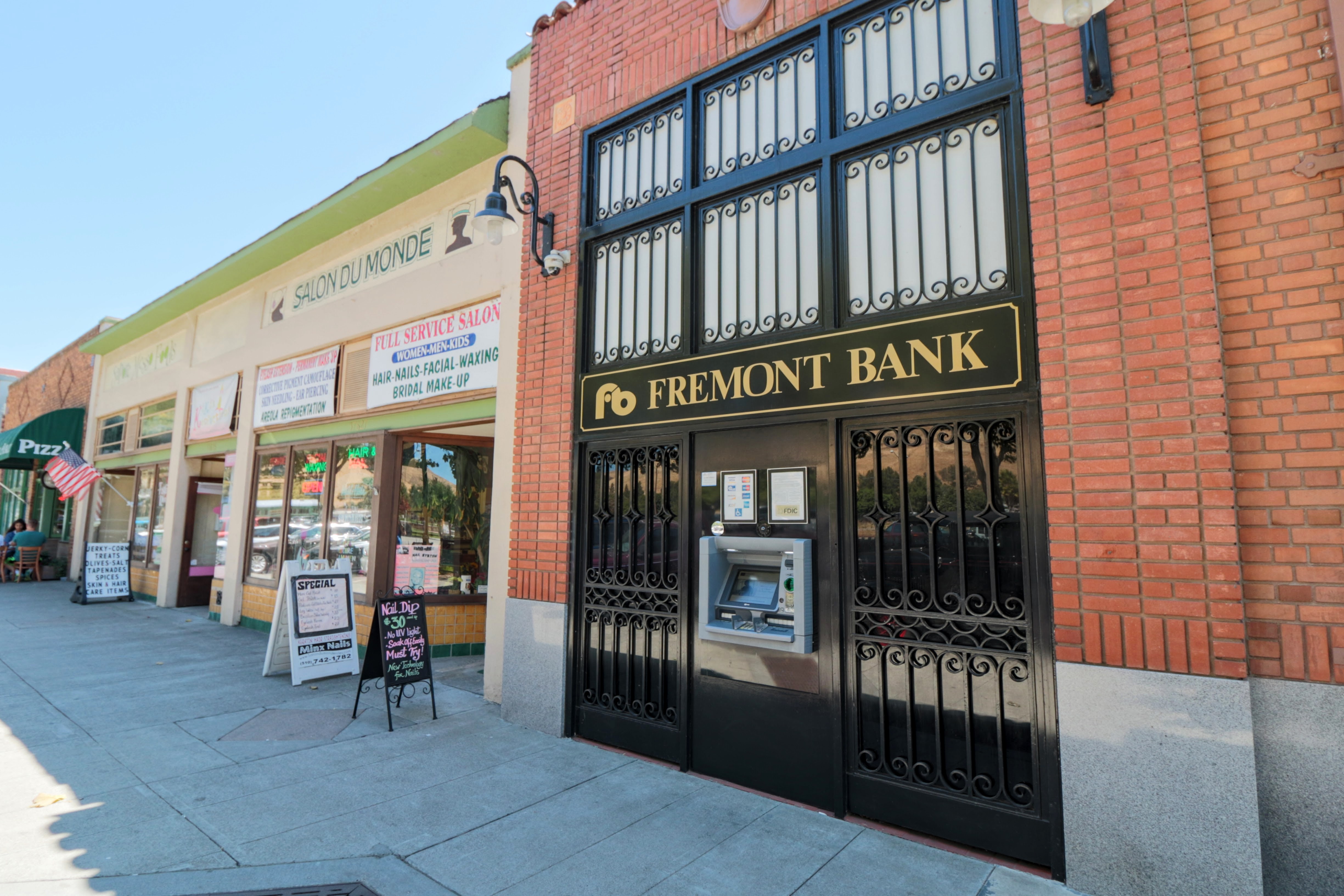 Fremont Bank 01