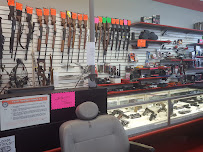 Music City Pawn 01