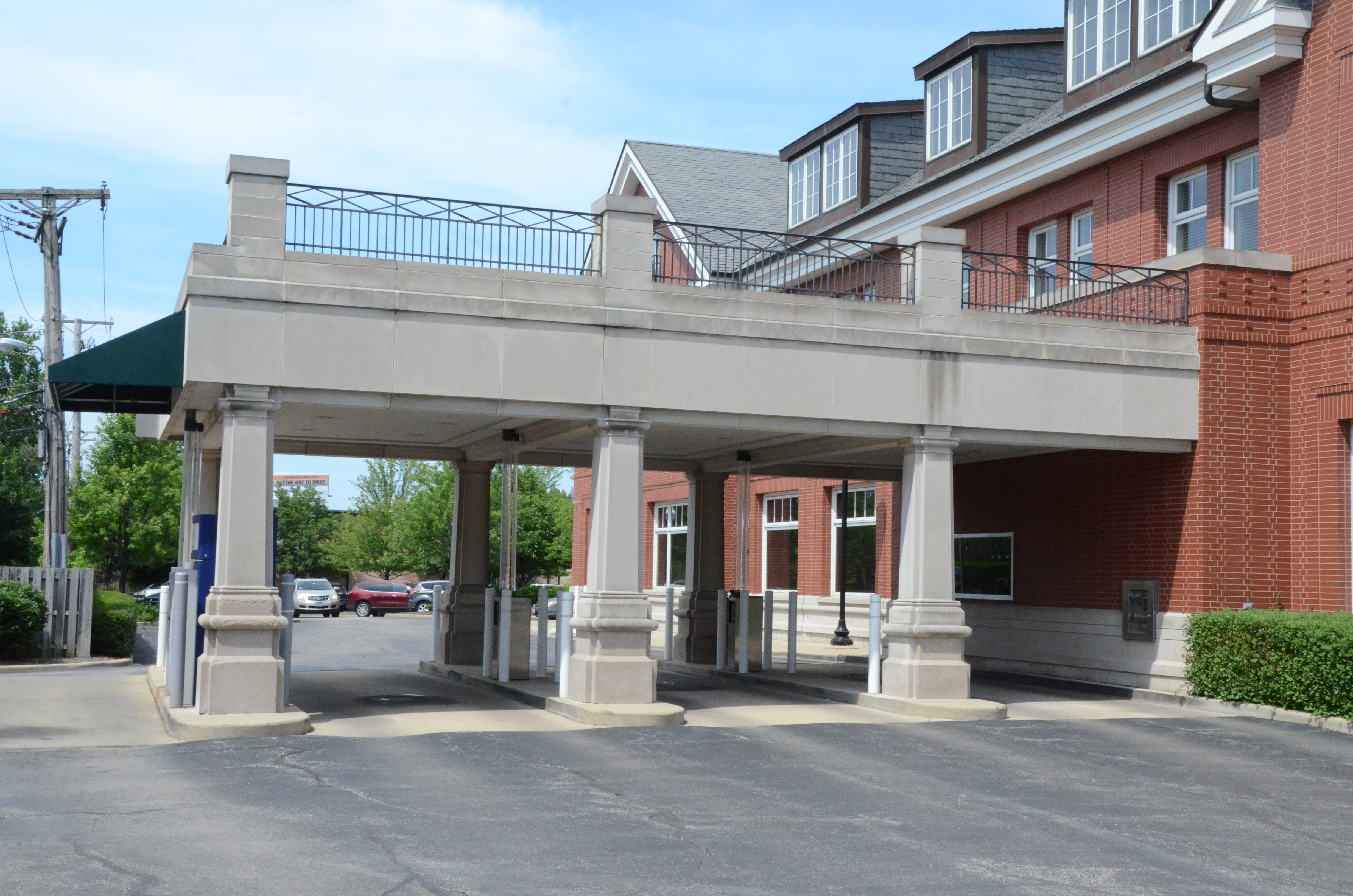 Beverly Bank & Trust 01