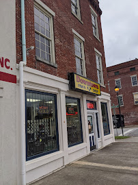 Downtown Pawn Shop 02