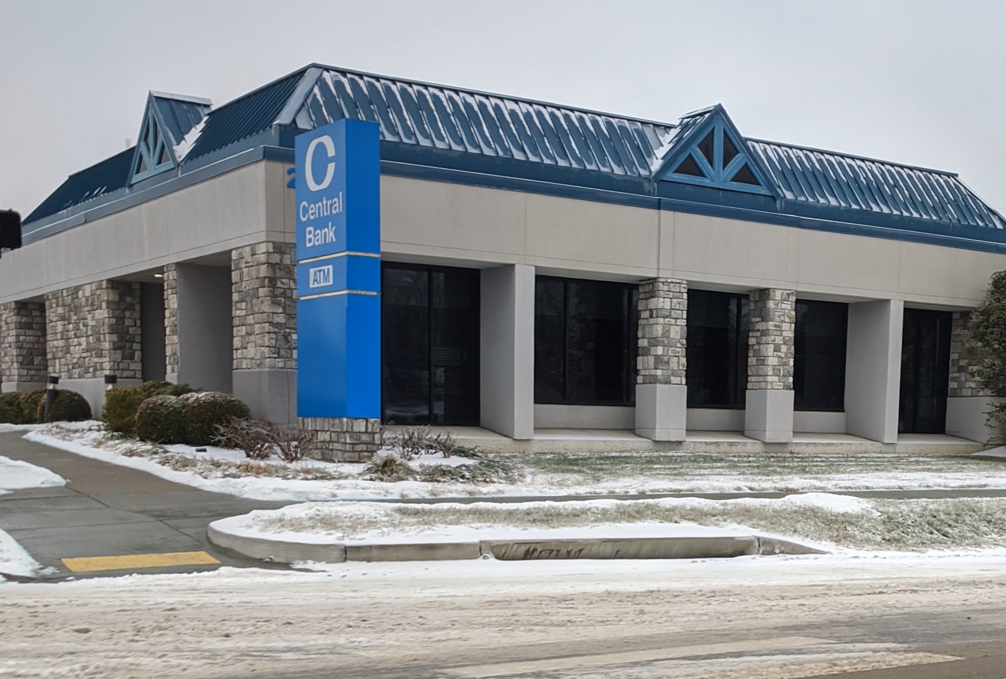 Central Bank & Trust Co. 01