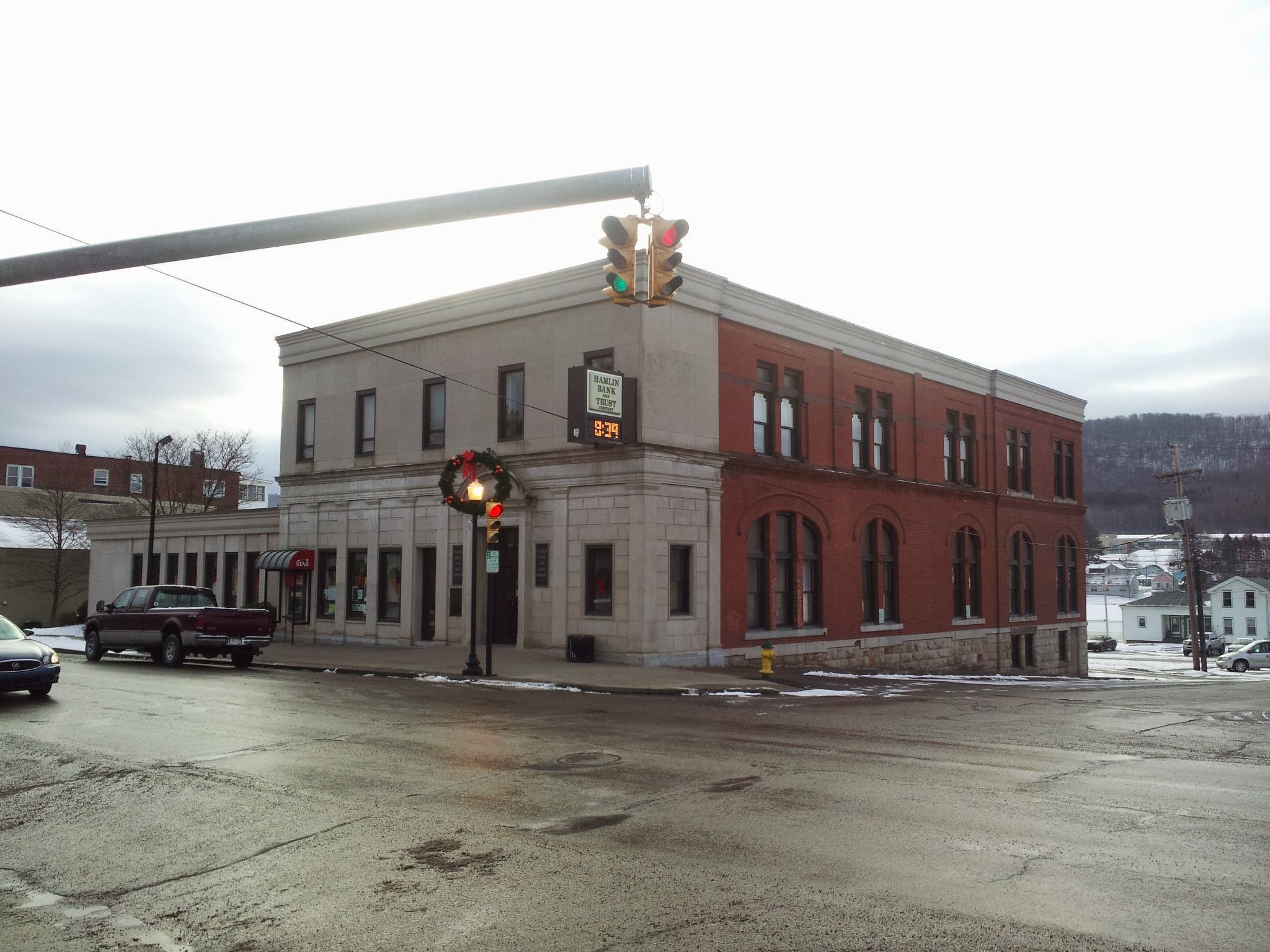 Hamlin Bank and Trust Company 01