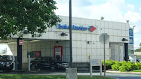 Bank of America (with Drive-thru ATM) 04